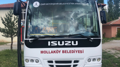 İZMİR BÜYÜK ŞEHİR BELEDİYE BAŞKANI SAYIN MUSTAFA TUNÇ SOYER İLE ESHOT GENEL MÜDÜR YARDIMCISI SAYIN KERİM ÖZER VE EKİBİNE BELEDİYEMİZE HİBE EDİLEN ARAÇTAN DOLAYI TEŞEKKÜR EDERİZ.