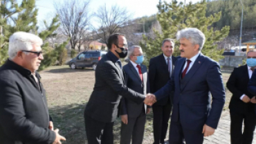 Erzincan Valisi Sayın Mehmet MAKAS' ın Belediyemize yapmış olduğu ziyaretten dolayı kendisine teşekkür ederiz.